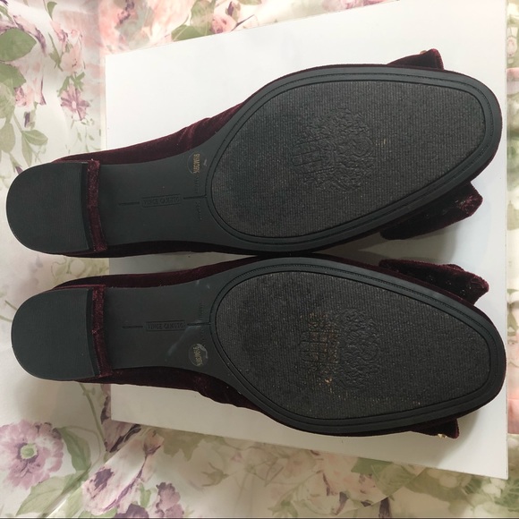 Vince Camuto Velvet Pumps - Picture 6 of 8